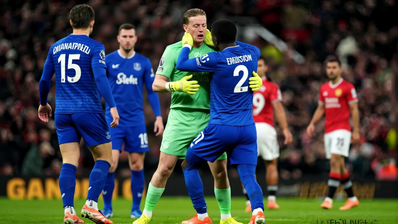 Gueye krijgt historische rode kaart na slag op teamgenoot Keane tegen Manchester United